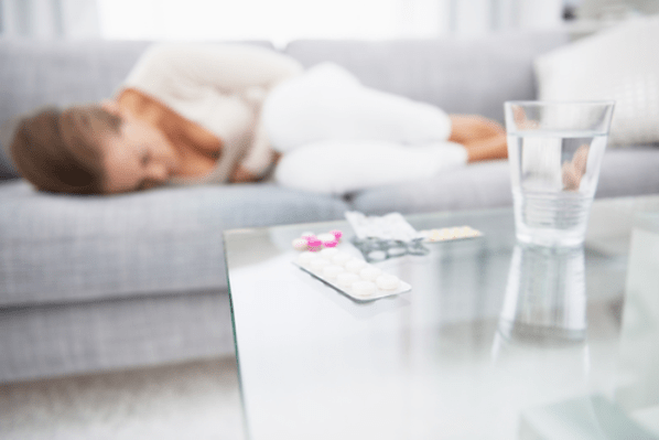 bolesť brucha v dôsledku prítomnosti parazitov v tele